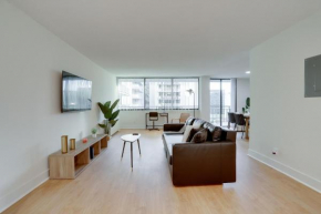 Apartment Steps Away From Crystal City Metro Station